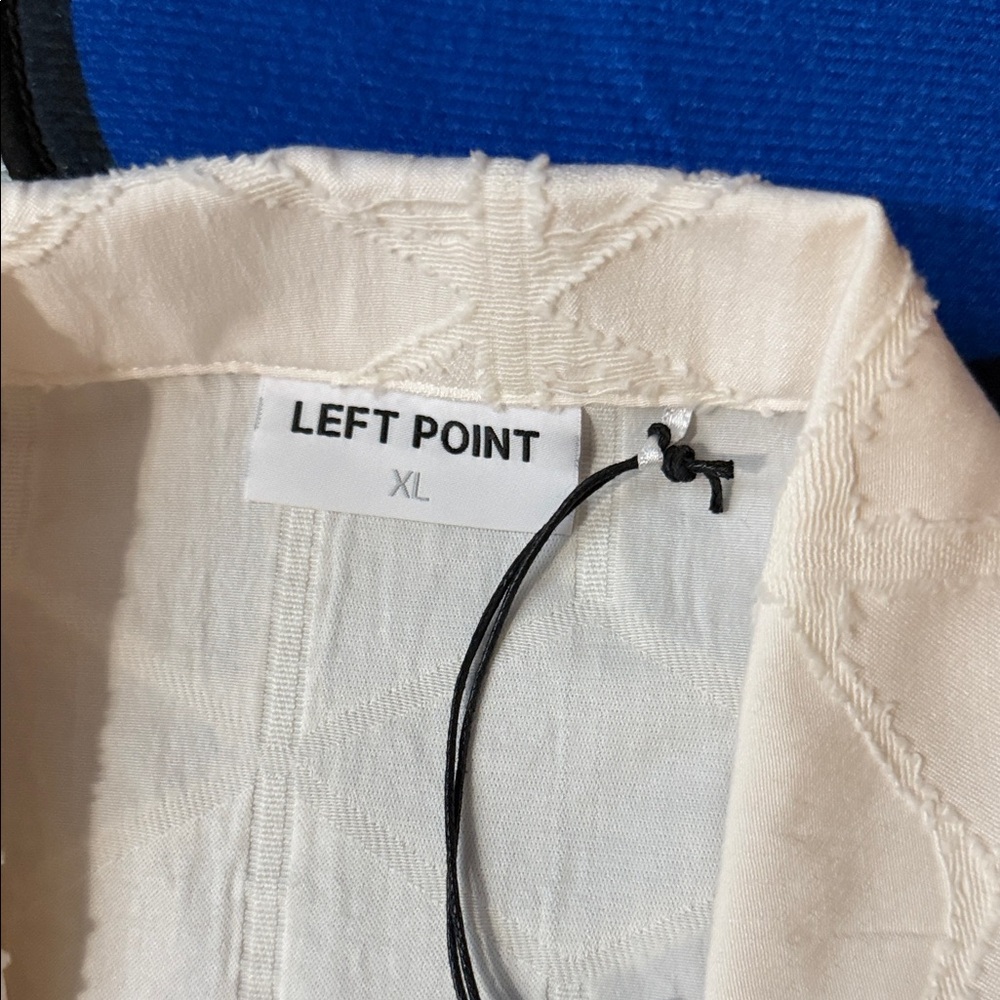 Left Point Shirt and Short Set - Picture 4 of 14